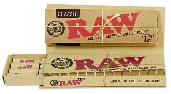 Classic Connoisseur 1 1/4 Papers + Prerolled Filtertips | RAW